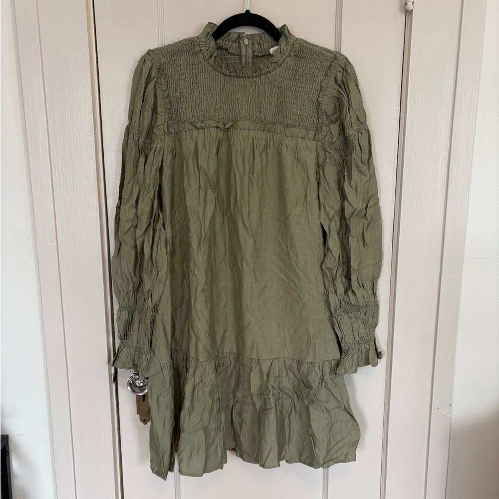 Moon River Smocked Ruffle Neck Puffed Sleeve Mini Dress Size Large NW